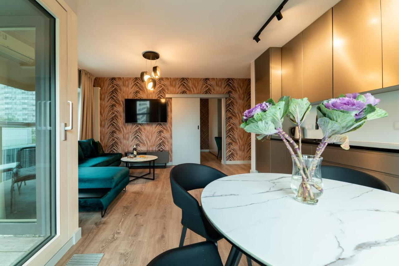 Mennica Residence Luxury Location วอร์ซอ ภายนอก รูปภาพ