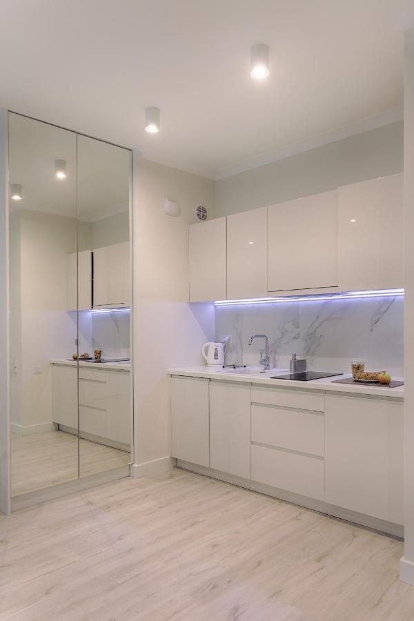 Mennica Residence Luxury Location วอร์ซอ ภายนอก รูปภาพ